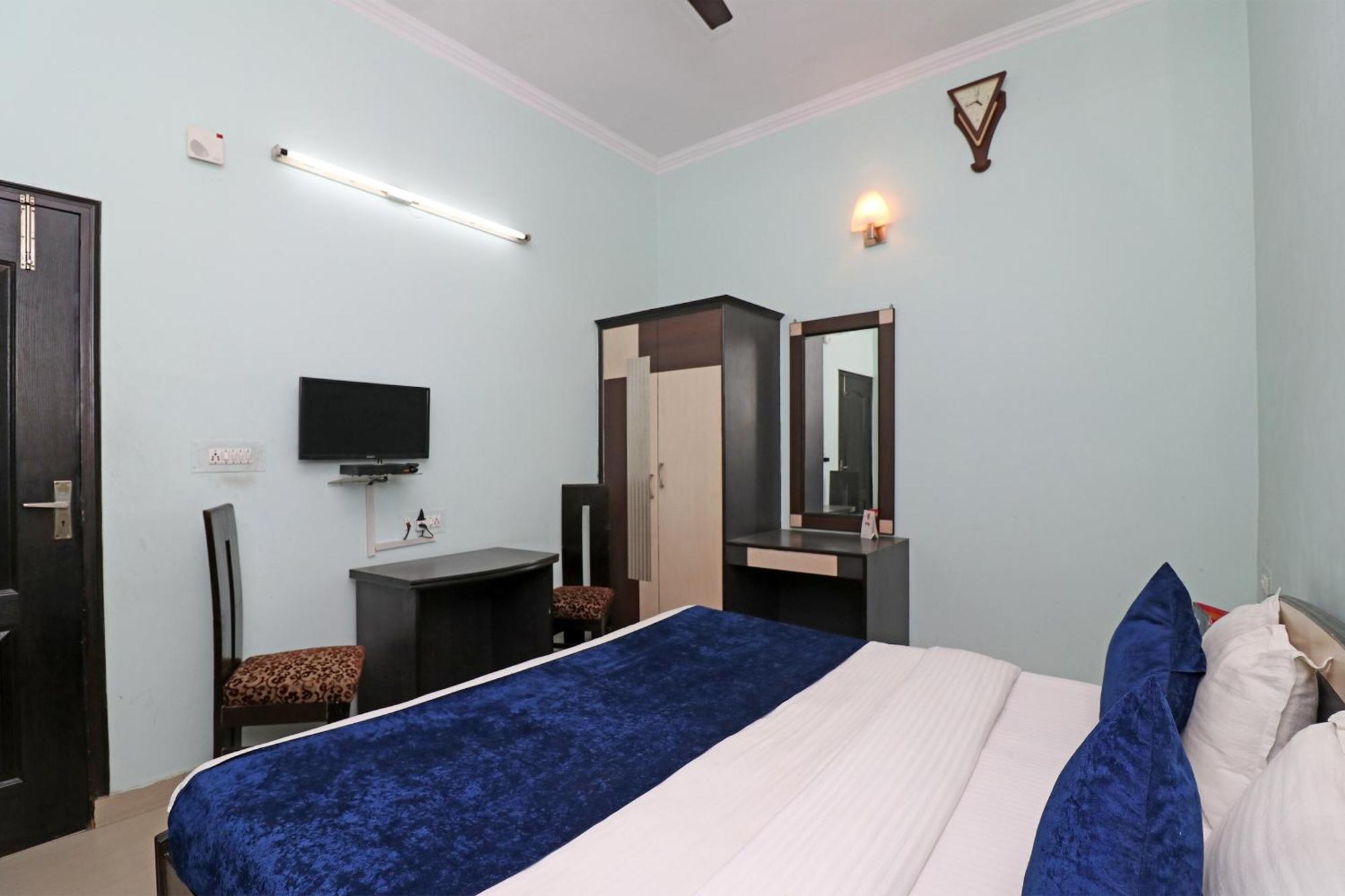 Hotel O Alpine Residency Faridabad Bagian luar foto
