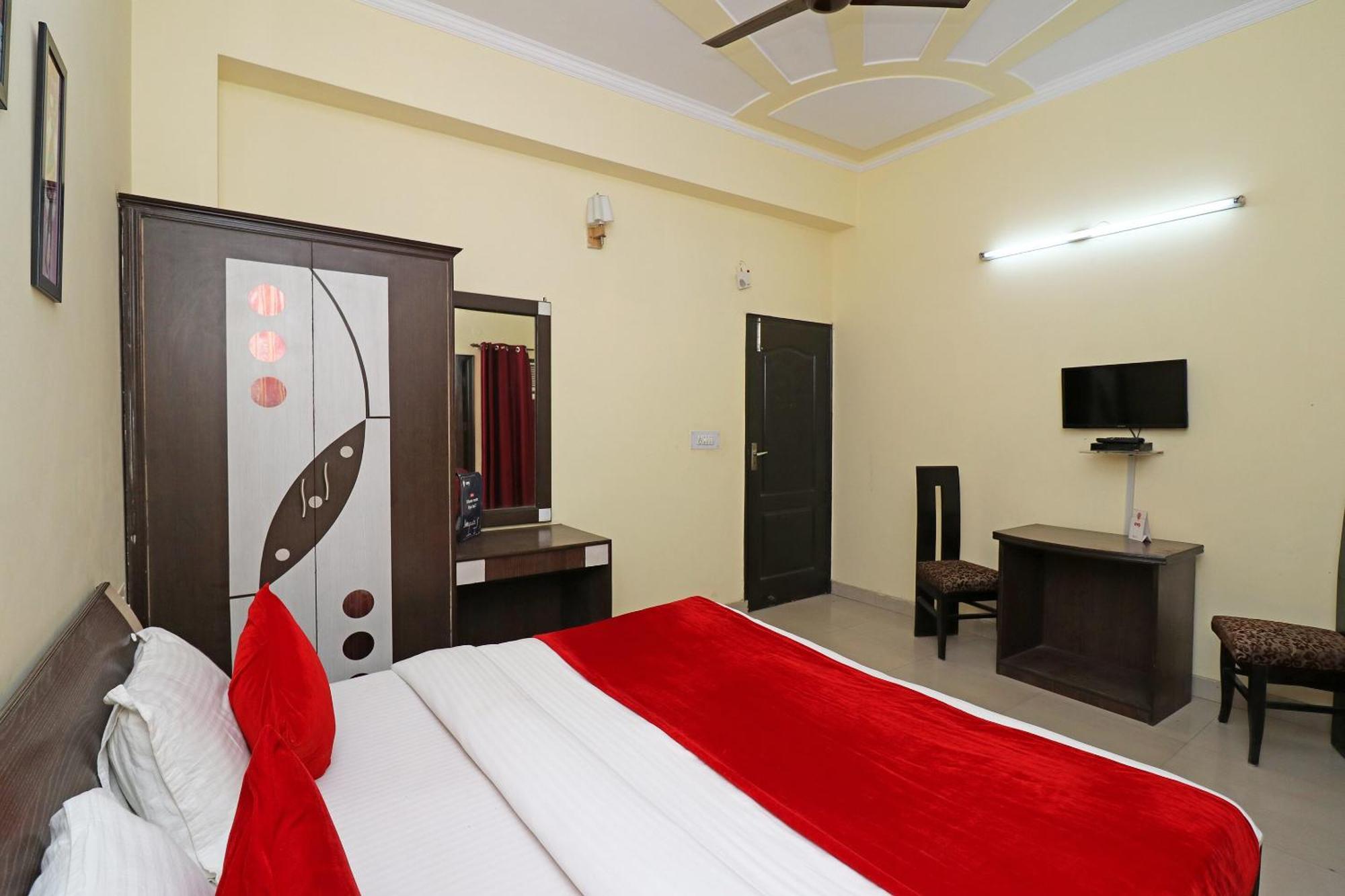 Hotel O Alpine Residency Faridabad Bagian luar foto